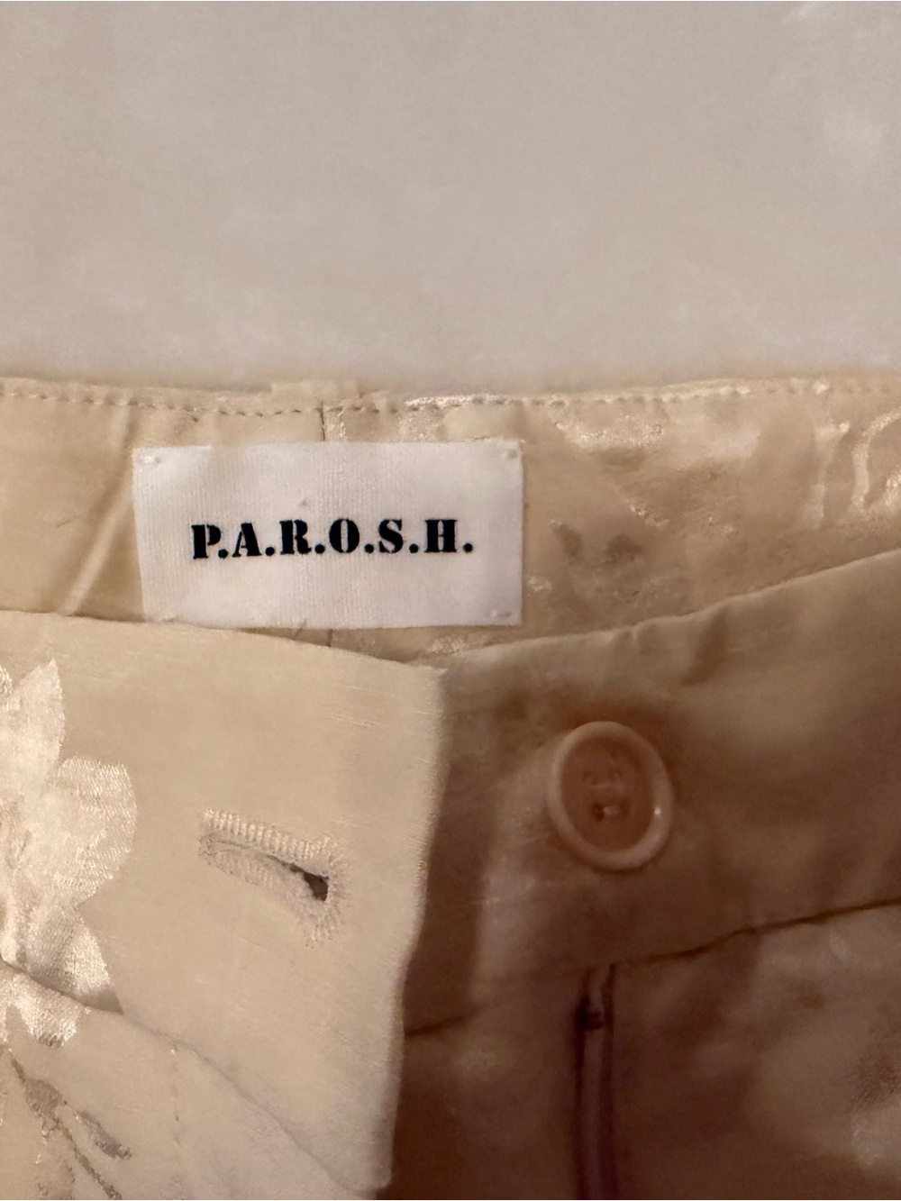 P.A.R.O.S.H Women’s Cream Dress Pants- Rarisse model. Made in Italy. Size IT M